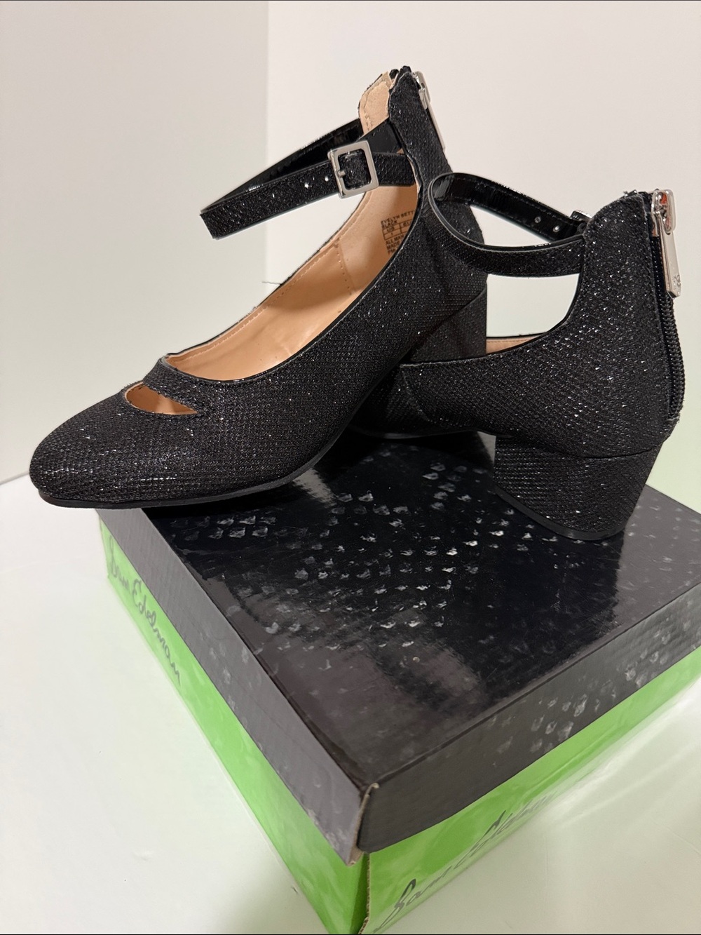 Sam Edelman Black Glitter Little Girls Mary Jane Block Heel Kids Shoes. Size 1